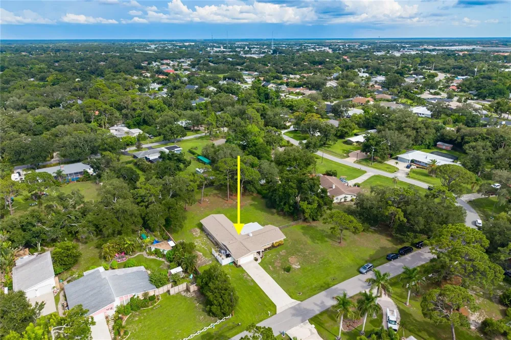 3733 MALEC CIRCLE Sarasota, FL 34233