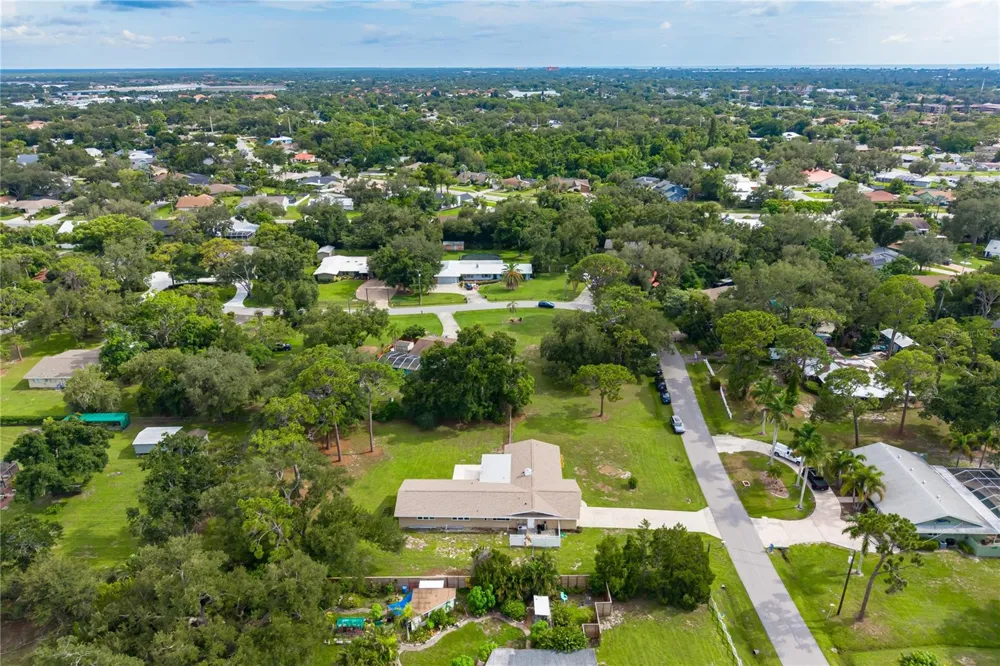 3733 MALEC CIRCLE Sarasota, FL 34233