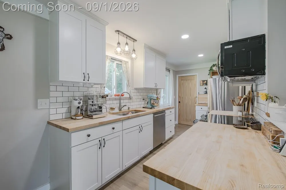 4600 Independence Drive Independence Charter Township, MI 48346