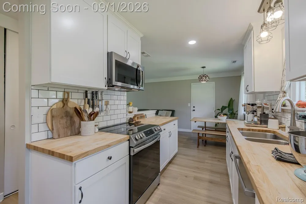 4600 Independence Drive Independence Charter Township, MI 48346