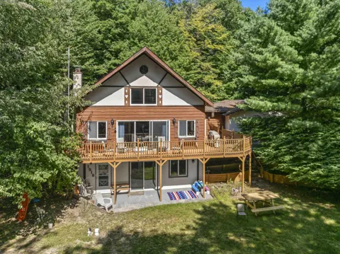 1518 Birch