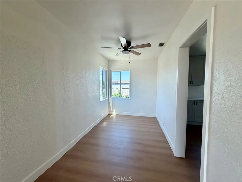 1426 W 83rd Los Angeles, CA 90047