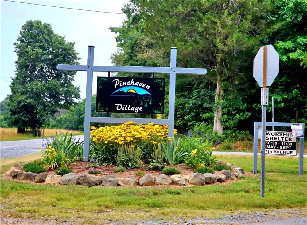 225 8th Avenue New London, NC 28127