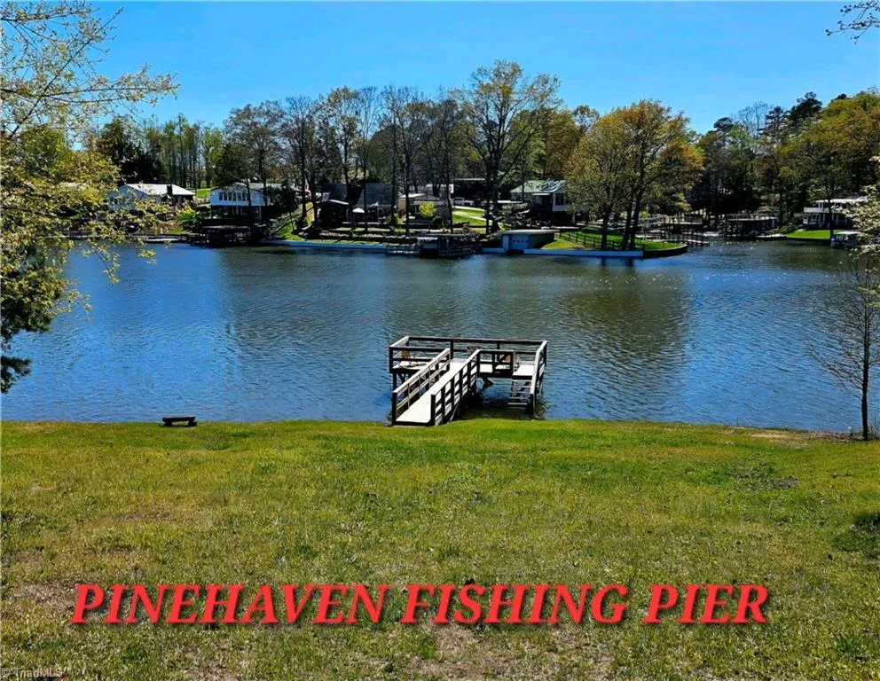 225 8th Avenue New London, NC 28127