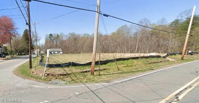 905 Oak Summit Road Winston-Salem, NC 27105