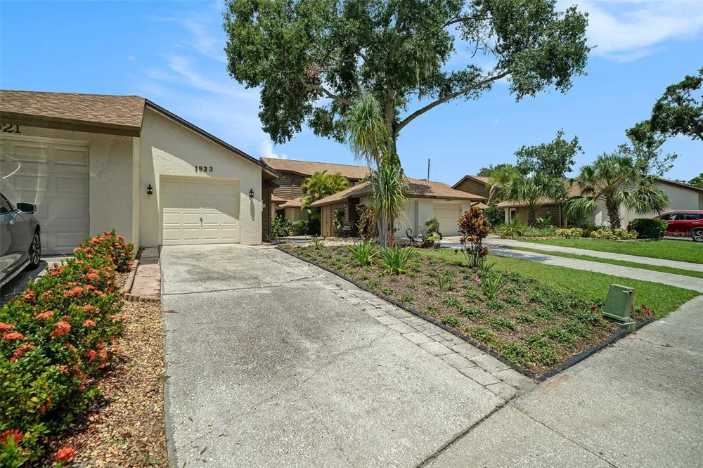 1923 BAYSHORE COURT Safety Harbor, FL 34695