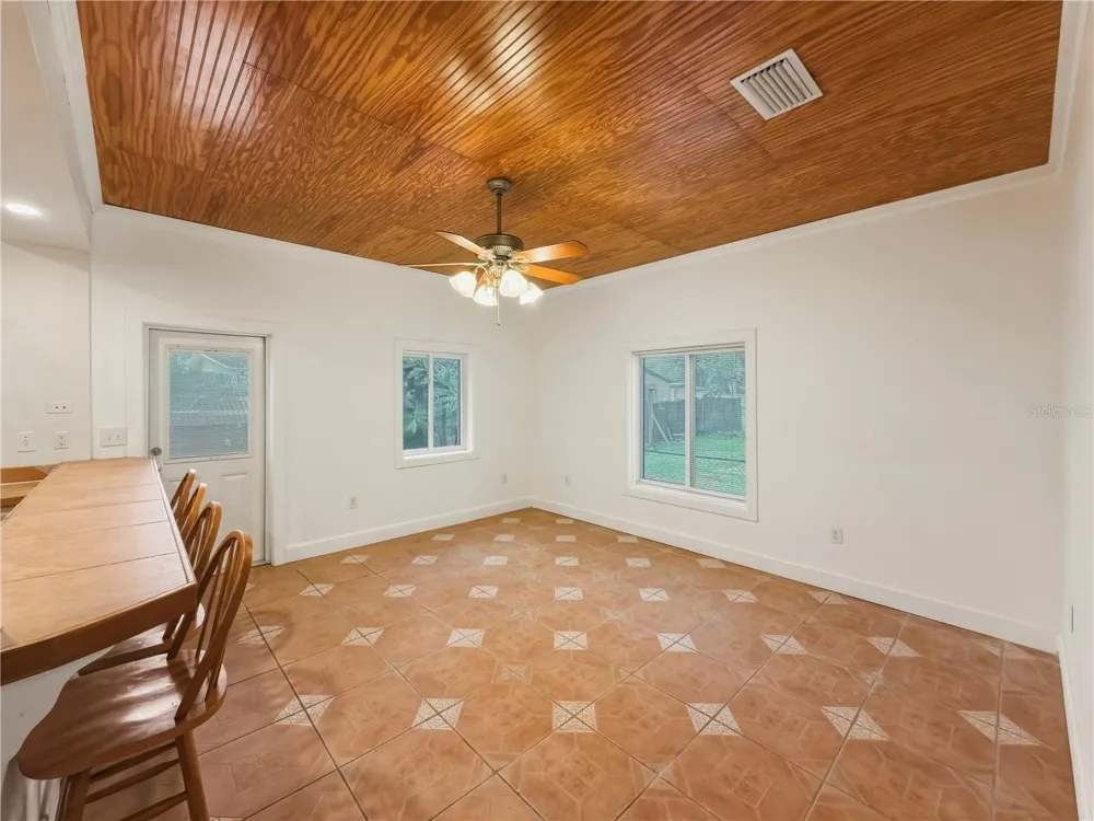 211 E 131ST AVENUE Tampa, FL 33612