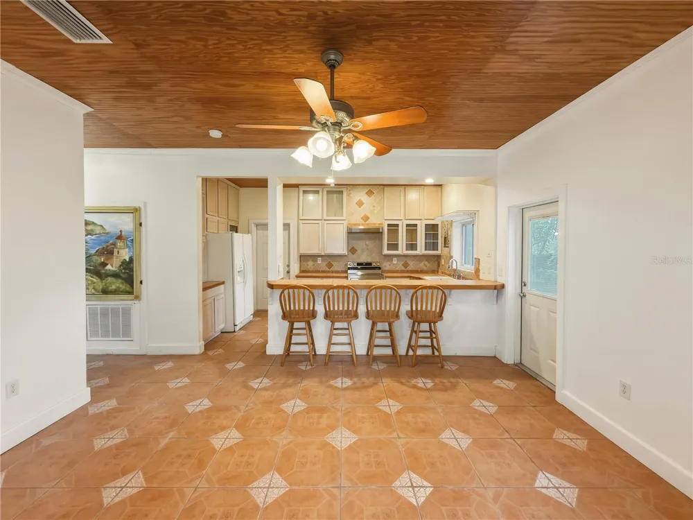 211 E 131ST AVENUE Tampa, FL 33612