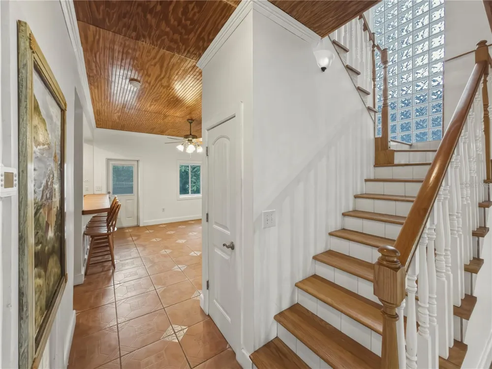 211 E 131ST AVENUE Tampa, FL 33612