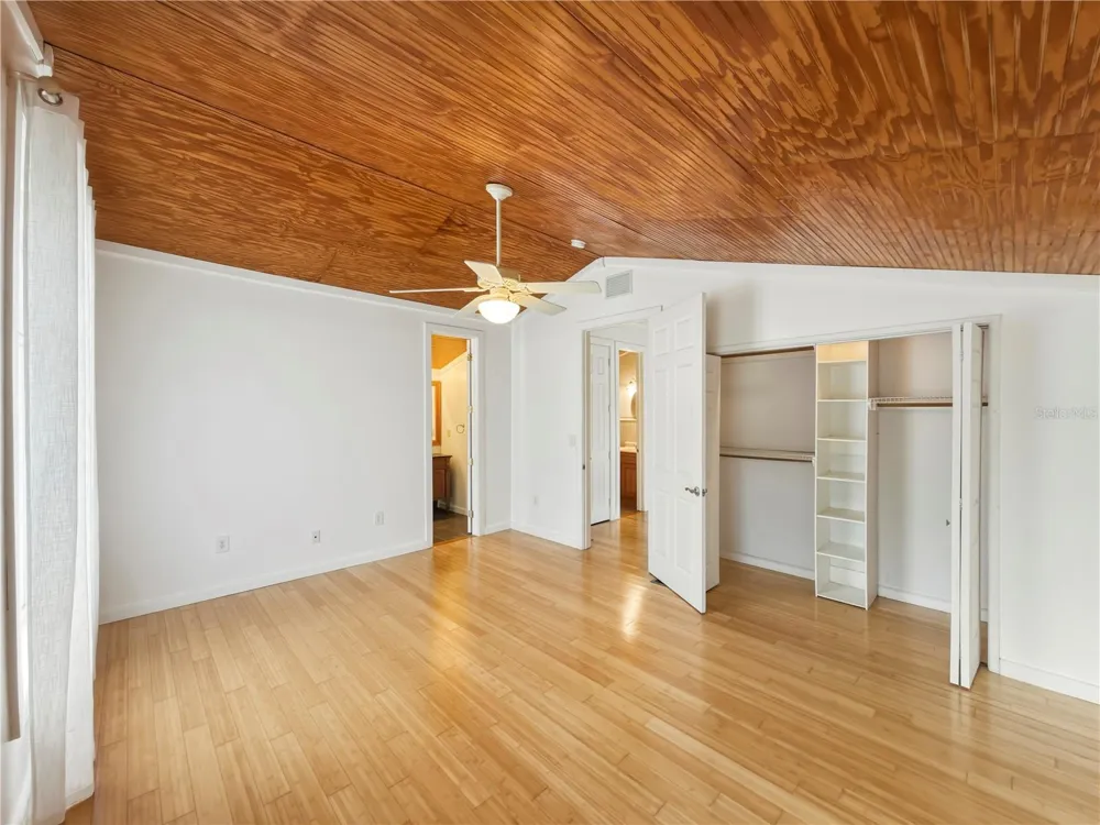 211 E 131ST AVENUE Tampa, FL 33612