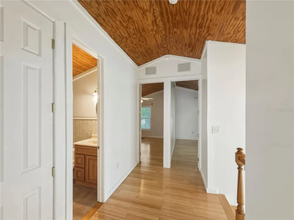 211 E 131ST AVENUE Tampa, FL 33612