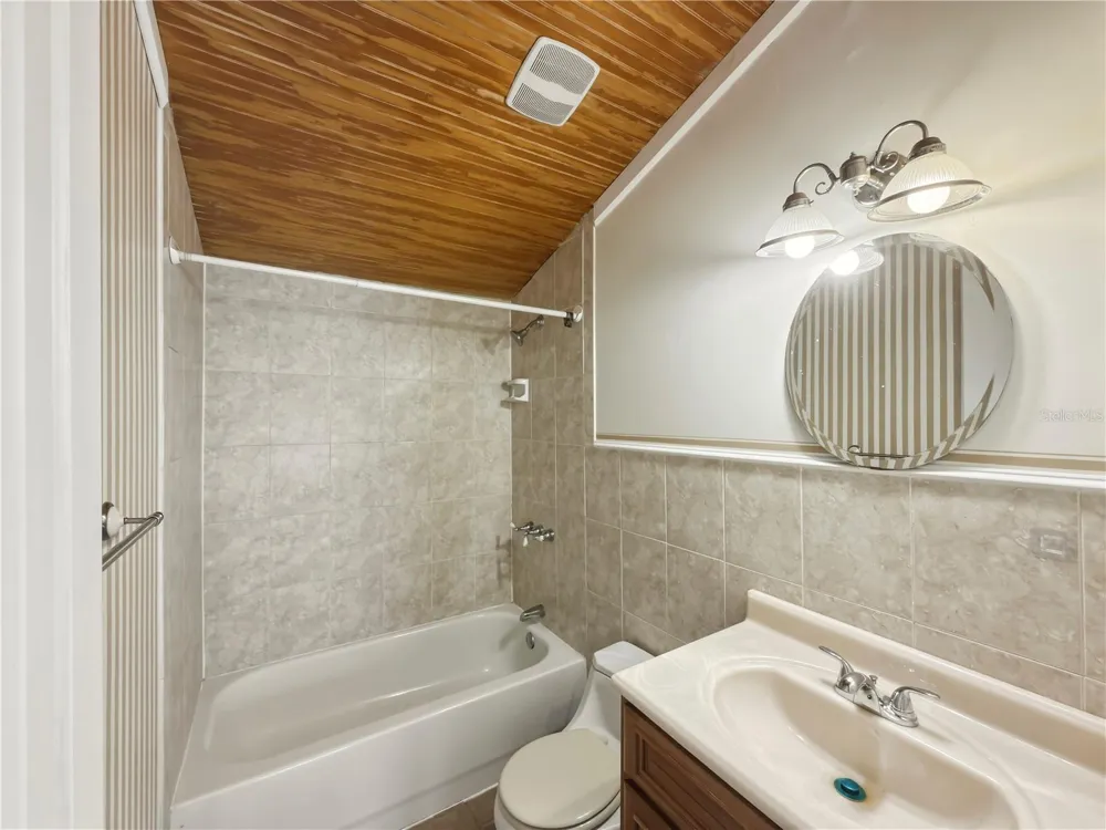 211 E 131ST AVENUE Tampa, FL 33612