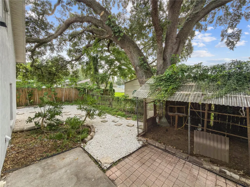 211 E 131ST AVENUE Tampa, FL 33612