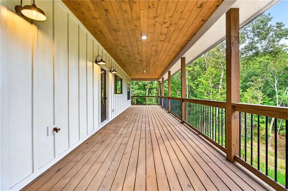 1030 Old Flat Branch Rd Ellijay, GA 30540