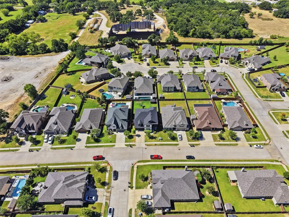 1112 Bear Oak Drive Burleson, TX 76028