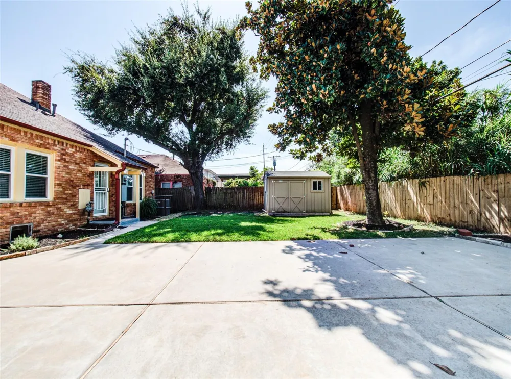 2608 Rosewood Street Houston, TX 77004