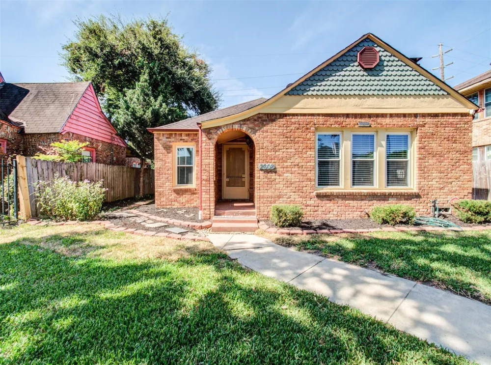 2608 Rosewood Street Houston, TX 77004