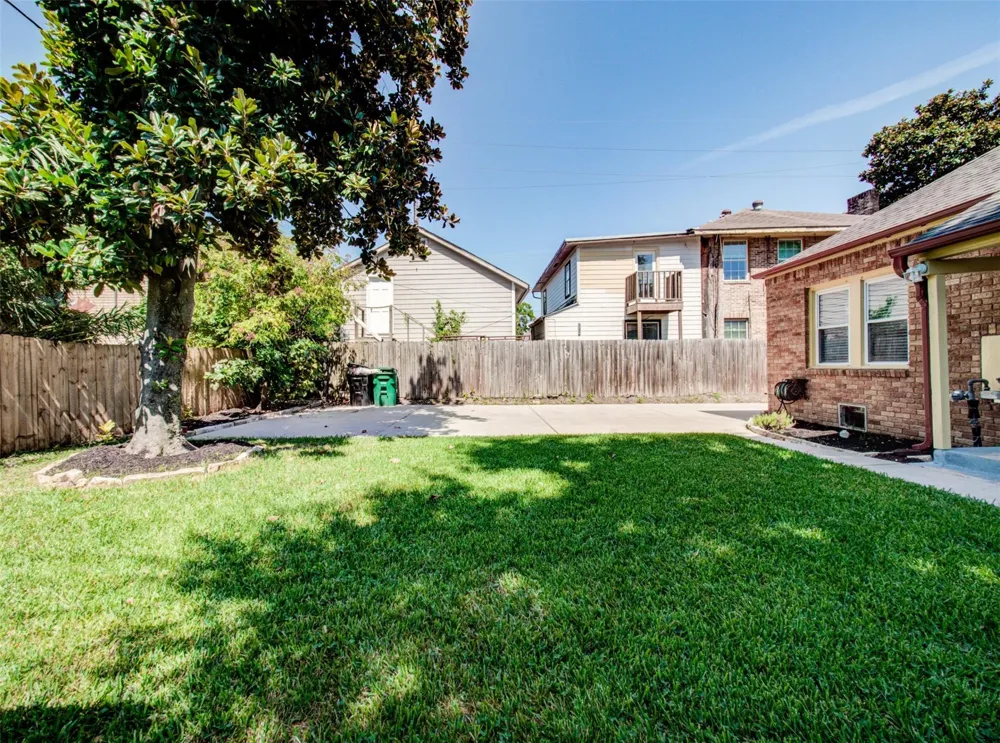 2608 Rosewood Street Houston, TX 77004