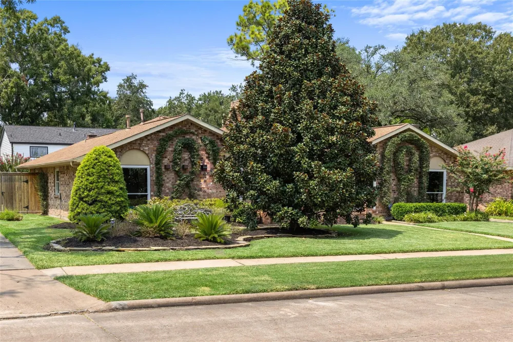 15410 Cobre Valley Drive Houston, TX 77062