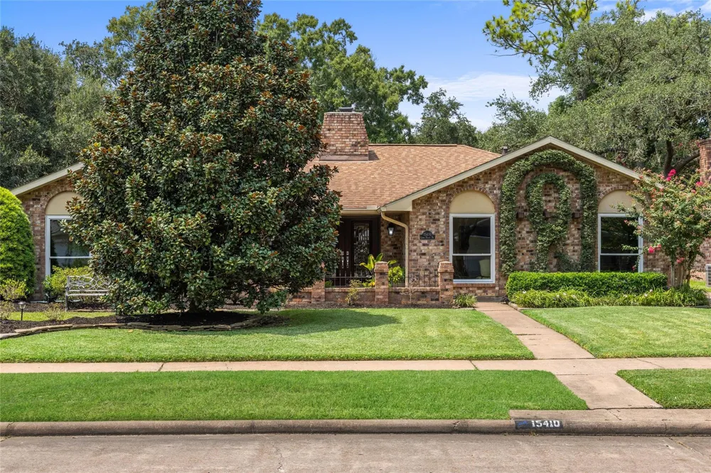 15410 Cobre Valley Drive Houston, TX 77062