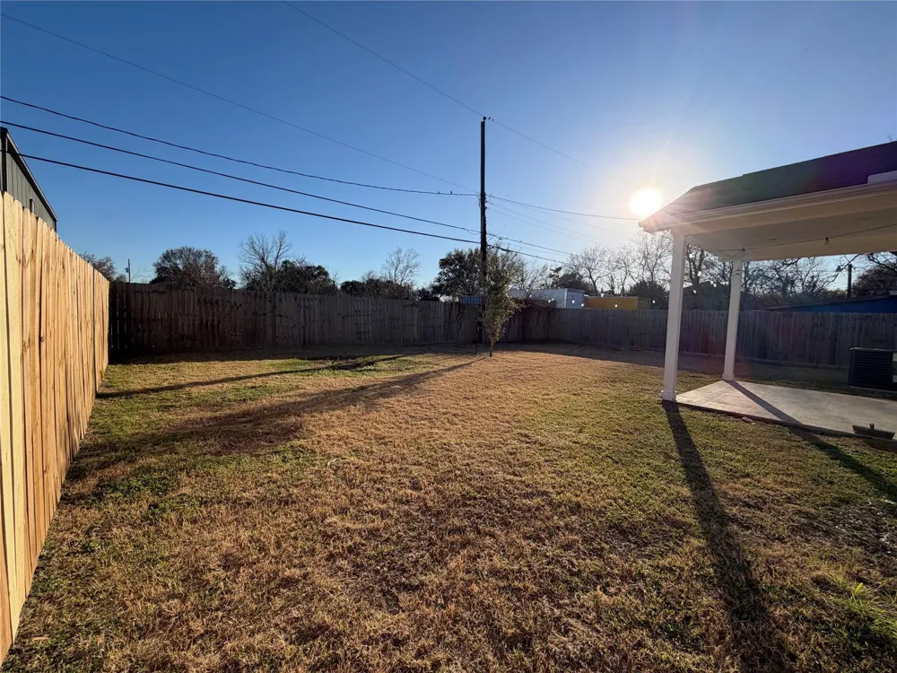 10127 Grover Ln Houston, TX 77041