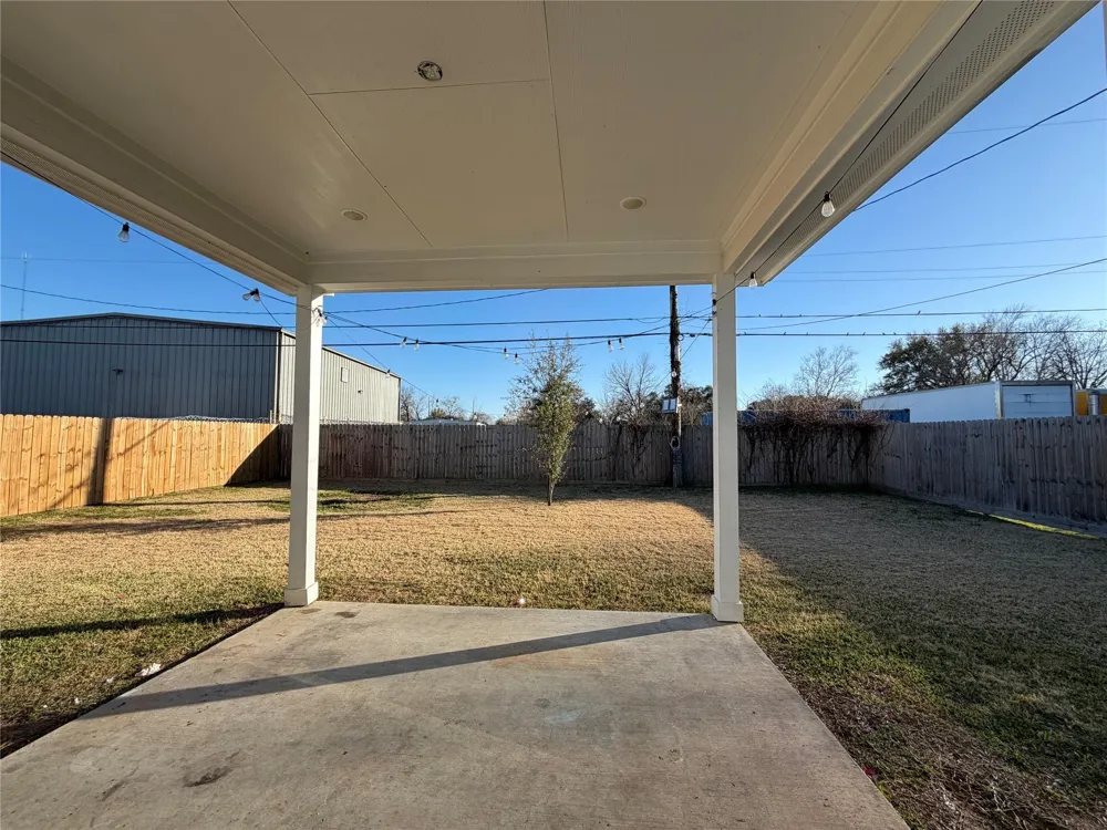10127 Grover Ln Houston, TX 77041