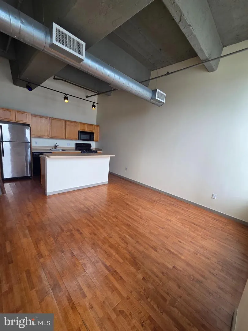 511 BROAD STREET #507 Philadelphia, PA 19123