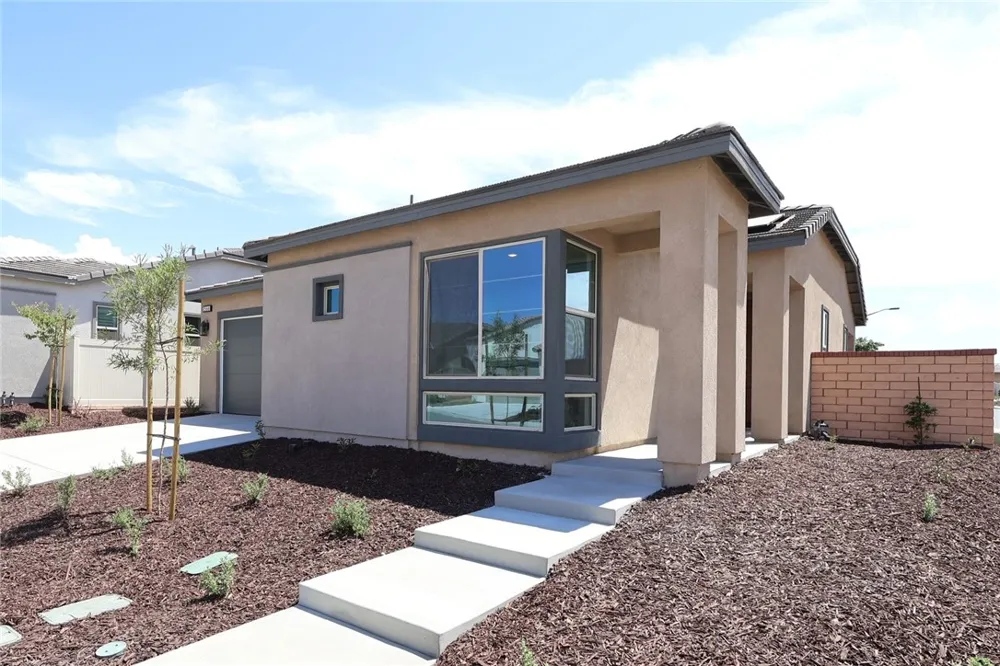 1566 Winding Sun Drive Beaumont, CA 92223