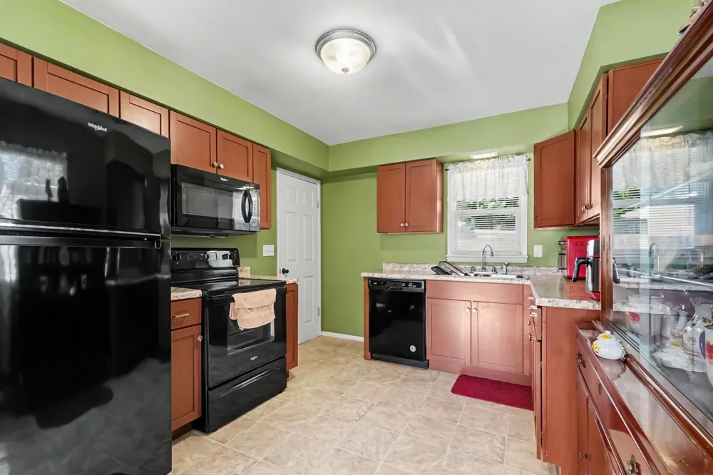1207 Elkerton Avenue Kalamazoo, MI 49048