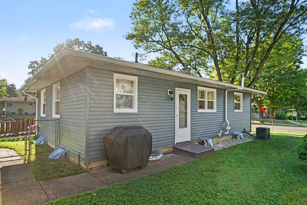 1207 Elkerton Avenue Kalamazoo, MI 49048