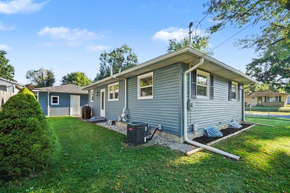 1207 Elkerton Avenue Kalamazoo, MI 49048