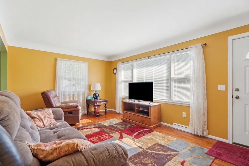 1207 Elkerton Avenue Kalamazoo, MI 49048