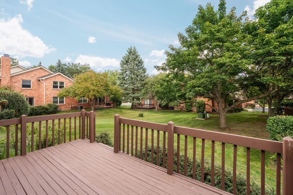 10 Oxford Court Dearborn, MI 48124