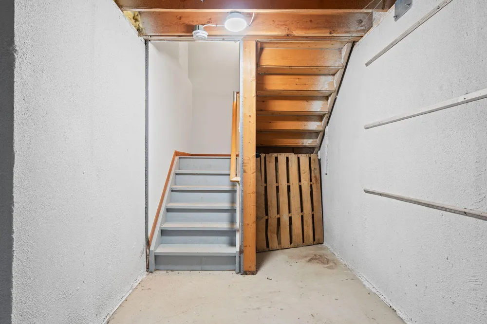 10 Oxford Court Dearborn, MI 48124