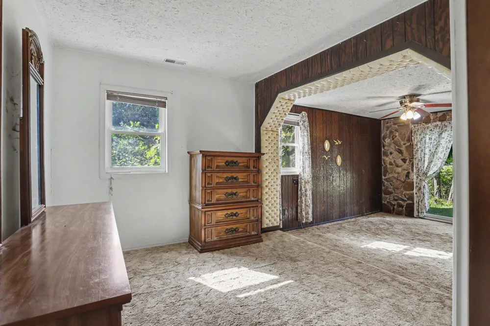 24156 Banker Street Sturgis, MI 49091