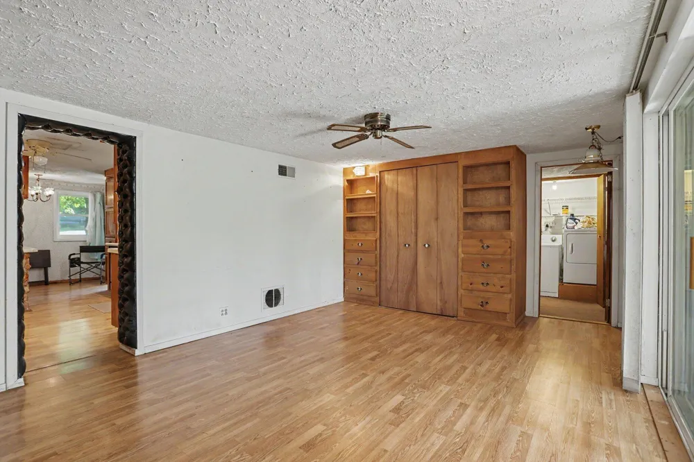 24156 Banker Street Sturgis, MI 49091