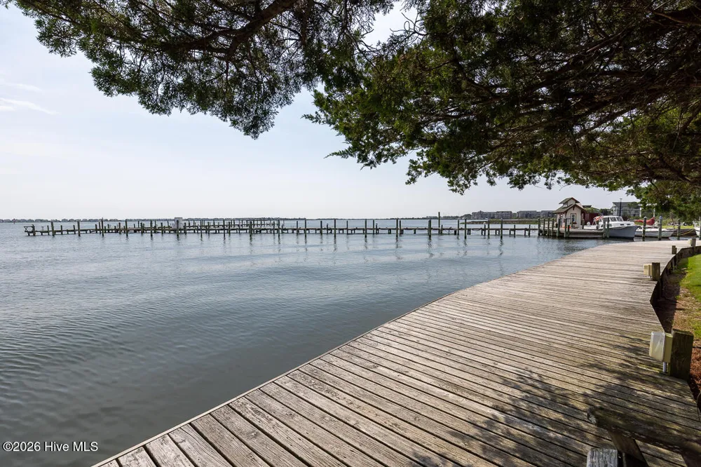 330 Fernando Street Manteo, NC 27954