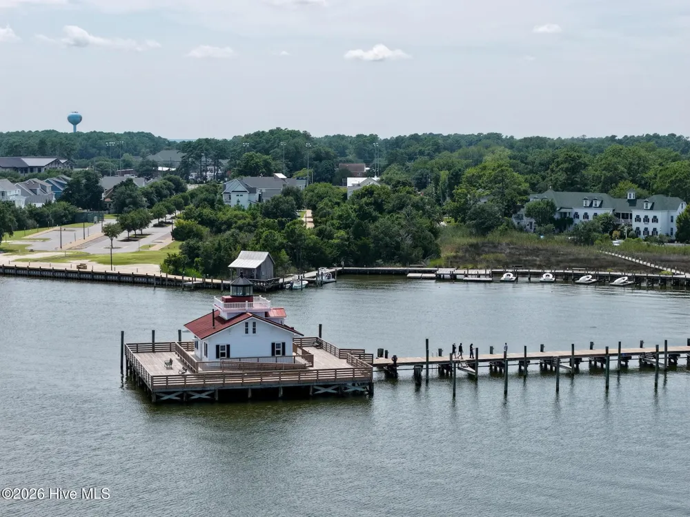 330 Fernando Street Manteo, NC 27954