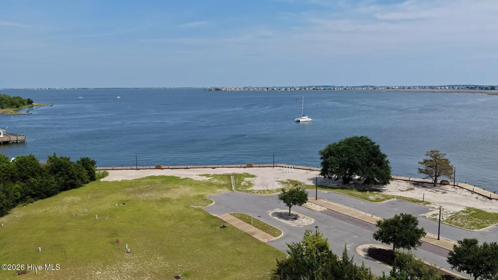 330 Fernando Street Manteo, NC 27954