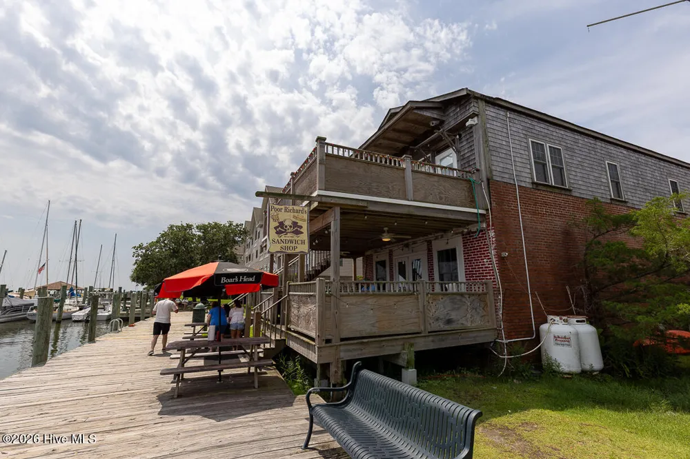 330 Fernando Street Manteo, NC 27954