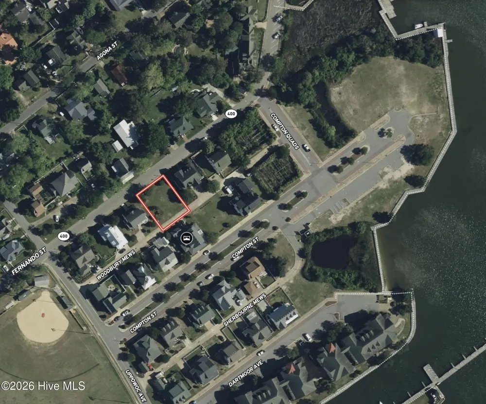 330 Fernando Street Manteo, NC 27954