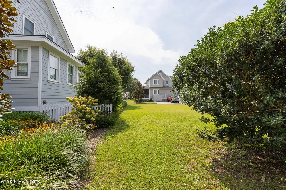 330 Fernando Street Manteo, NC 27954