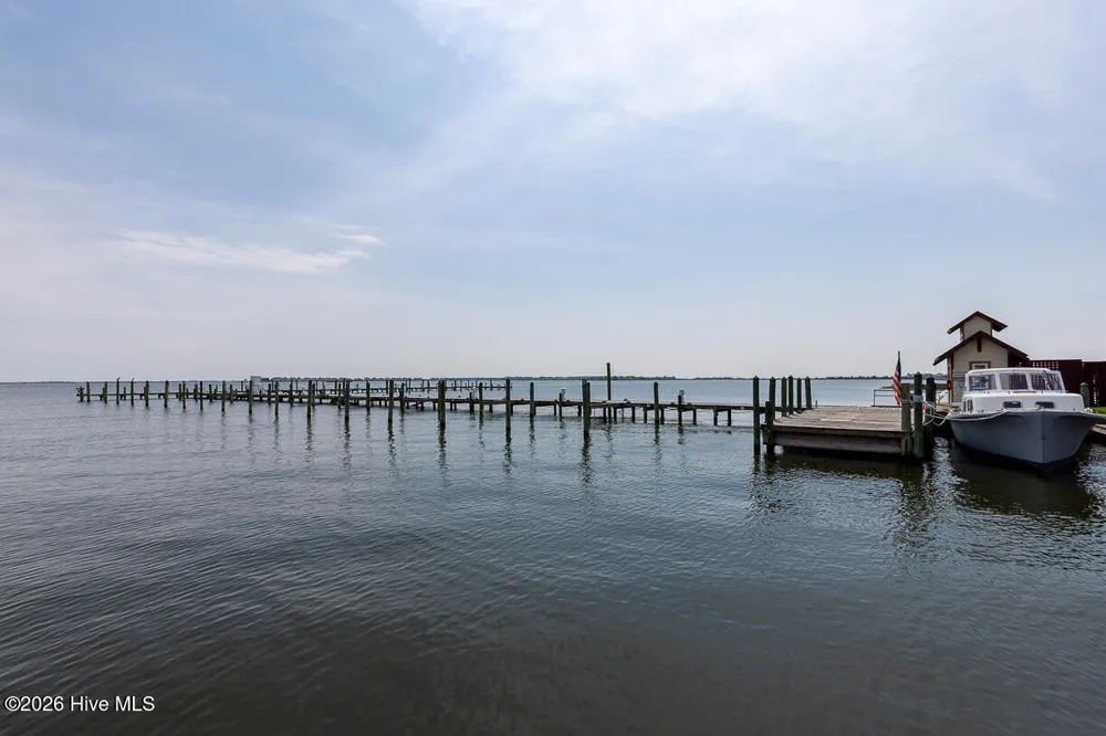 330 Fernando Street Manteo, NC 27954