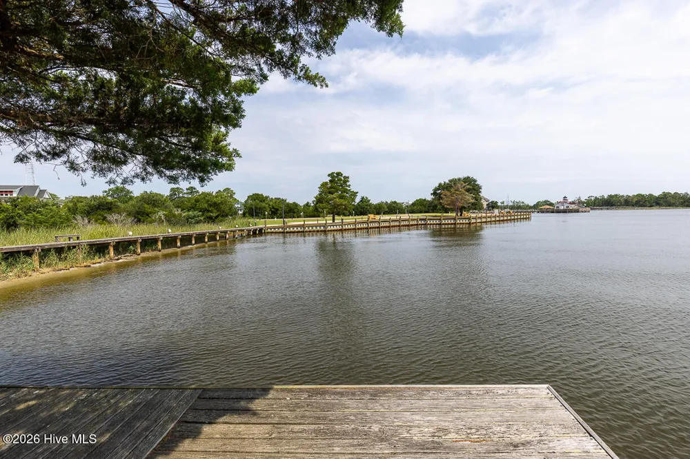330 Fernando Street Manteo, NC 27954