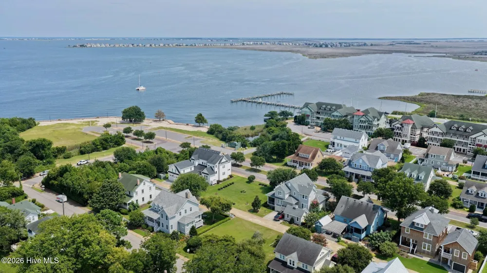 330 Fernando Street Manteo, NC 27954