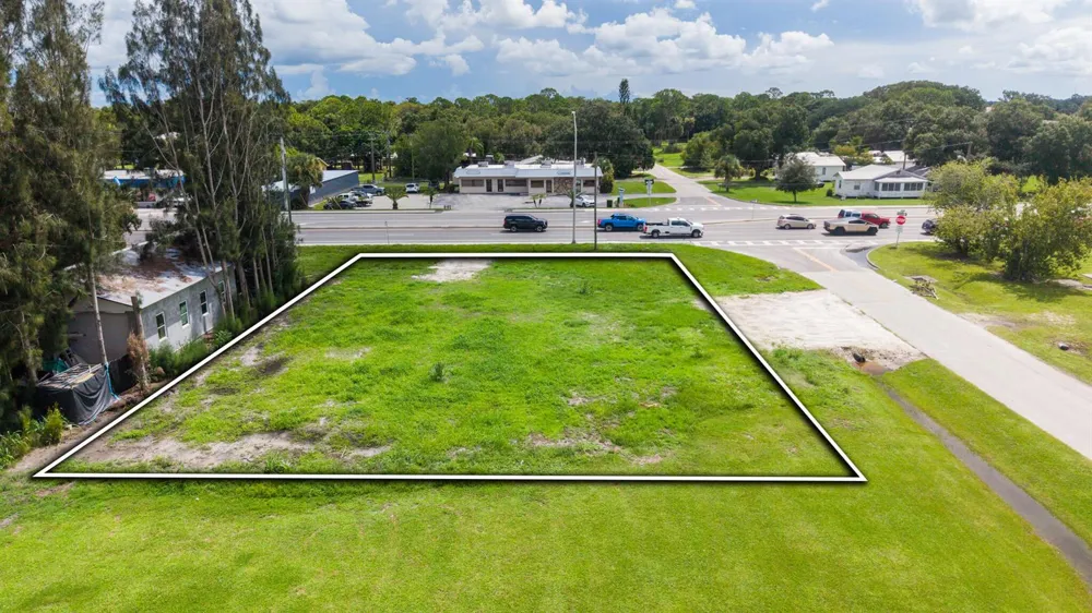 100 NW 10TH STREET Okeechobee, FL 34972