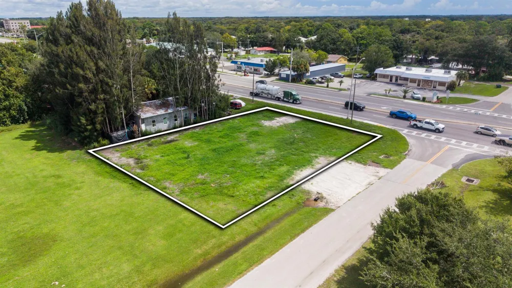 100 NW 10TH STREET Okeechobee, FL 34972