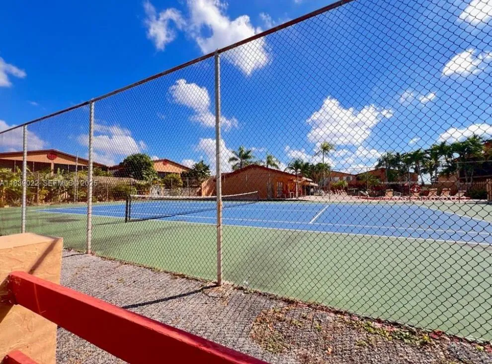 8017 NW 27TH COURT #023 Sunrise, FL 33322