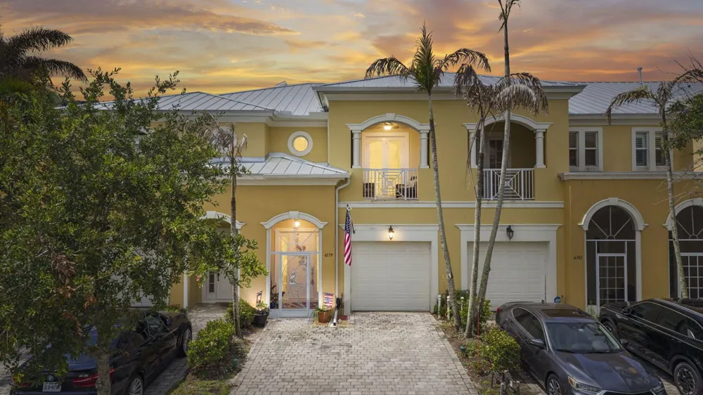 6179 NW Helmsdale Way Port St. Lucie, FL 34983