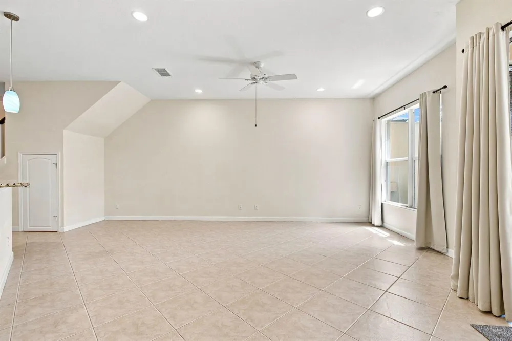 6179 NW Helmsdale Way Port St. Lucie, FL 34983